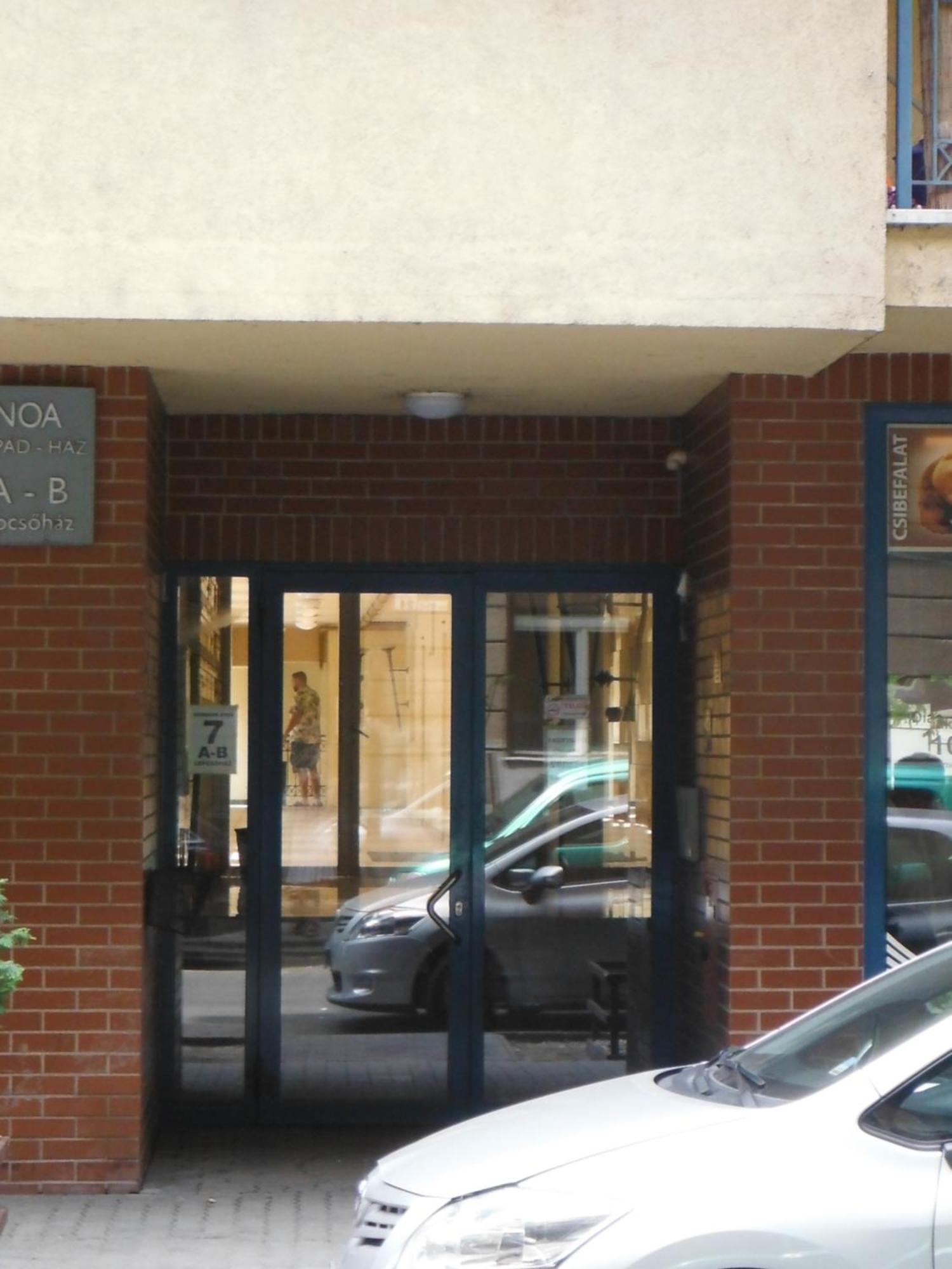 Csongor Apartman Budapest Exterior photo